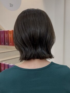 シアエミュー 新越谷店(SHEER emu) レイヤーボブ×オリーブグレージュ