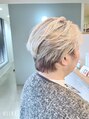 エピ(epi)&nbsp;ショートカットにブリーチにて白髪ボカシ