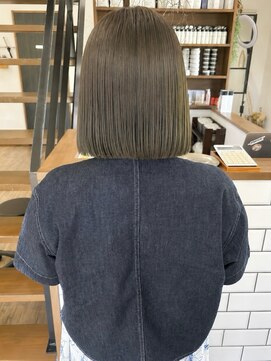 コレスト(Corest) オリーブブラウン 切りっぱなしボブ