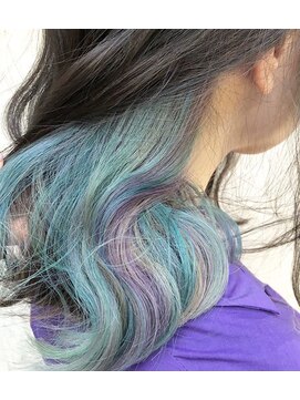 ローグ(LOGUE) 【LOGUE】外国人風ターコイズパール×インナーカラー