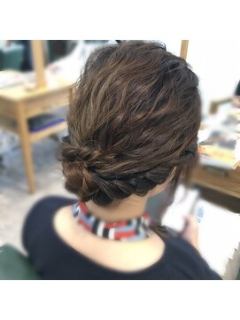 ロストシティ 横浜(LOST CITY) パーティアップ　ヘアセット【横浜/横浜駅/横浜西口】