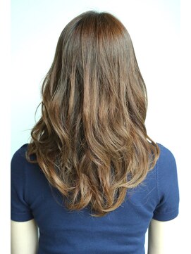 チェルモ(CHELUMO) アッシュベージュ