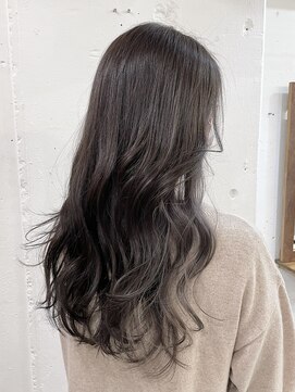 リッカ(RICCA) 【イヤリングカラー】抜け感ホワイトグレージュ☆