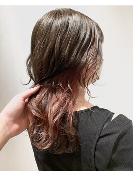 リア(Li'a by neolive) ピンクバイオレット/インナーカラー/ニュアンスカラー/ブリーチ