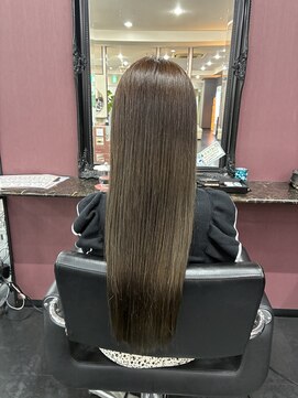 アイズ 渋沢(AIZU) 赤み消しグレージュ