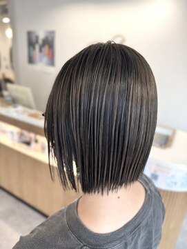 シアン 橋本店(Shian) 切りっぱなしボブ　ハイライト