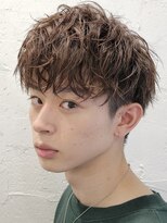 レタッチバイフィフス(RETOUCH by fifth)&nbsp;原宿シャドウパーマ緩めスパイラルパーマッシュセンターパート◆