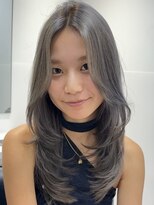 ヨロ 小岩(YOLO) ハイライトカラー海外レイヤーカットケアブリーチダブルカラー