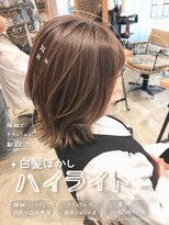 ヘアーエスクールステラ(hair S.COEUR stella)&nbsp;白髪ぼかしハイライト、ミディアムレイヤー