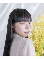 ココ 鷹匠(COCO)&nbsp;ナチュラルロングヘア　艶髪ストレート