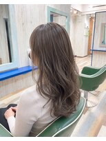 ルートヘア 辻堂店&nbsp;辻堂ロングレイヤー透明感グレージュ艶髪カラー