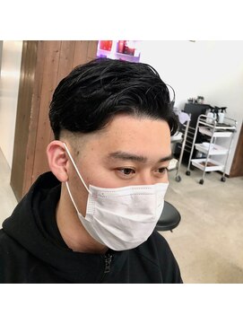 ヘアーアンドエステティック ヴェリス(hair&esthetic Velis) 【Velis】夏はこれ！短髪にするならスキンフェードで超チルい！