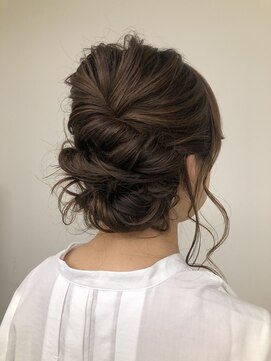 コレットヘア(Colette hair) 大人シニヨンアップスタイル