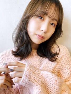 アイティーバイアルバム 八王子店(IT by ALBUM) 顔まわりレイヤー_カーキグレージュマッシュショート_8581