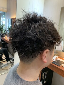 ビグディーサロン(BIGOUDI salon mukonosou) ツイストスパイラル　刈り上げショート