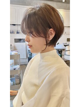 髪質改善と縮毛矯正の専門店 サンティエ(scintiller) 大人綺麗な小顔襟足スッキリショートボブ　30代40代50代