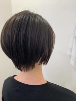 大人かわいいハンサムショート