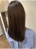 透明感のグレージュ