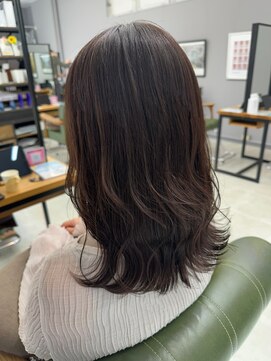 ヘアーアンドビューティーザ エフ(Hair Beauty the F) ＊アッシュブラウン_ミディアム_ウェーブ巻き_m75