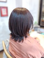 ミーノ(mieno) 【オーガニックカラー】お手入れ簡単♪くびれセミロング