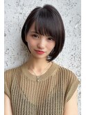 BERRY/ショート/斜めバング/グレージュカラー/美髪/夏