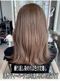 白髪を活かしたミルクティーブラウン