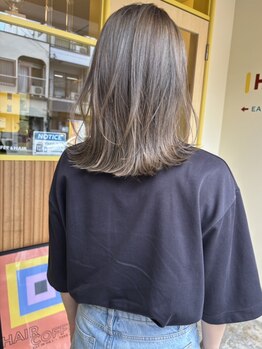 ヒントステーション(HINTSTATION)の写真/【口コミ4.9】 年齢と共に気になり始めた悩みも、白髪ぼかし×髪質改善でグッとワンランク上のお洒落ヘアに