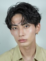 エリマ 横浜西口(elima) 横浜西口フェザーパーマフェザーショートセンターパート20代緩め