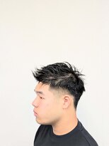 ヘアーソユーズ(HAIR SOYUZ) 無造作で毛先を遊ばせるスパイキースキンフェードスタイル