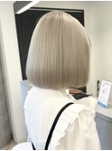 ハイトーンボブミルクティーベージュピンクベージュダブルカラー