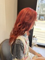 リヴナ(Livna) 派手髪!!可愛すぎるレッドで気分ブチアゲ◎