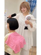 【お仕上げとアフターカウンセリング】髪を整え、パサつき解決のプランをスタイリストからご説明します◎