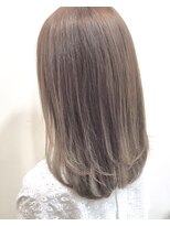 リゴ ヘアー(RIGO hair) アッシュ、ラベンダー、ツヤ感、透明感、ゆるふわ、ワンサイド