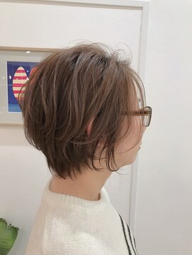 アミトヘアアンドサロン(amito hair&salon) 丸みショート/キャメルベージュ