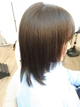 メロウ(mellow) ツヤ感ストレート☆ミルクティベージュ