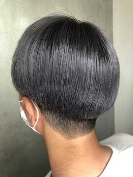 テテ(TETE) シルバー濃いめ　長堀橋×心斎橋