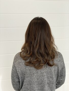 シェノン(Chainon) 毛髪補修トリートメント×セミウェーブ[水戸/髪質改善]