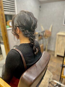 ベルトオブヴィーナス(Belt of venus) フィッシュボーン編みおろしアレンジ