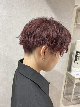 リアイス(Re:ICE) ルビーレッド刈り上げセンターパートスパイラル