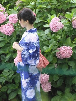 マカリィ 池袋店(Makalii)の写真/夏のお出かけに♪≪浴衣着付＋ヘアセット¥5500≫着付けもベテランStylist揃いのMakaliiにお任せ！