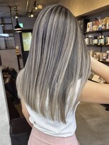 サニー 渋谷(SUNNY)&nbsp;アメイジアカラー、バレイヤージュ、ハイライト、ケアブリーチ