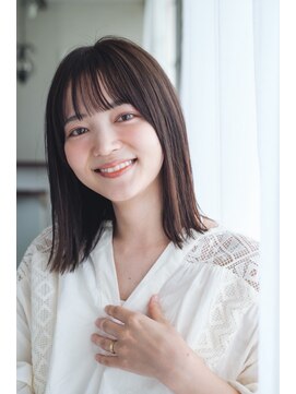 アンリオ ティエラ(an rio TIERRA) 暗めカラー、ミディアムボブ、前髪あり、透明感