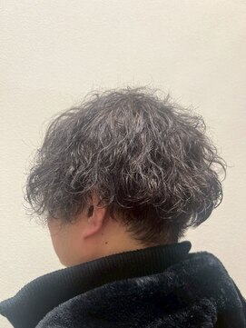 アクセ フェザーパーマツーブロックマッシュツイストパーマ