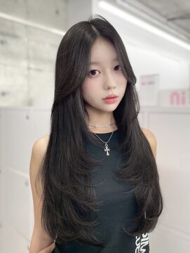 エヌアイ オモテサンドウ(ni omotesando) 韓国レイヤーカット/ダークグレージュ/赤み消しカラー　上野