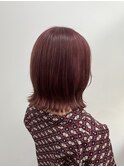 外はねくびれボブ×高明度カシスピンク