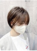透けバング×丸みショートボブ