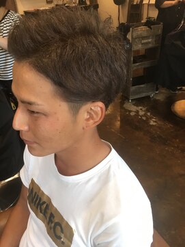 トランク(Trank) 七三ツーブロック刈り上げスタイル