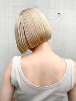 メイクス 表参道(MAKE'S omotesando)&nbsp;シアベージュ ハイトーンボブ 透明感カラー。前髪