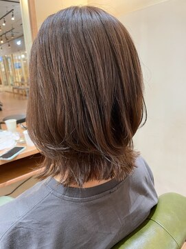 オーストヘアー リュウール(Aust hair Lueur) ナチュラルウルフボブ×フォギーグレージュ　K