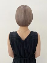 ユートゥイーズ つくば(U too e's)&nbsp;柔らかさ抜群のハイトーン　silver milk tea beige　寺沢　颯